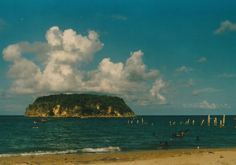Cabarita The Island Within An Island