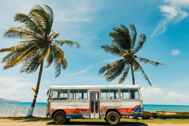 Getting Around in Paradise: A Guide to Jamaica’s Transportation System
